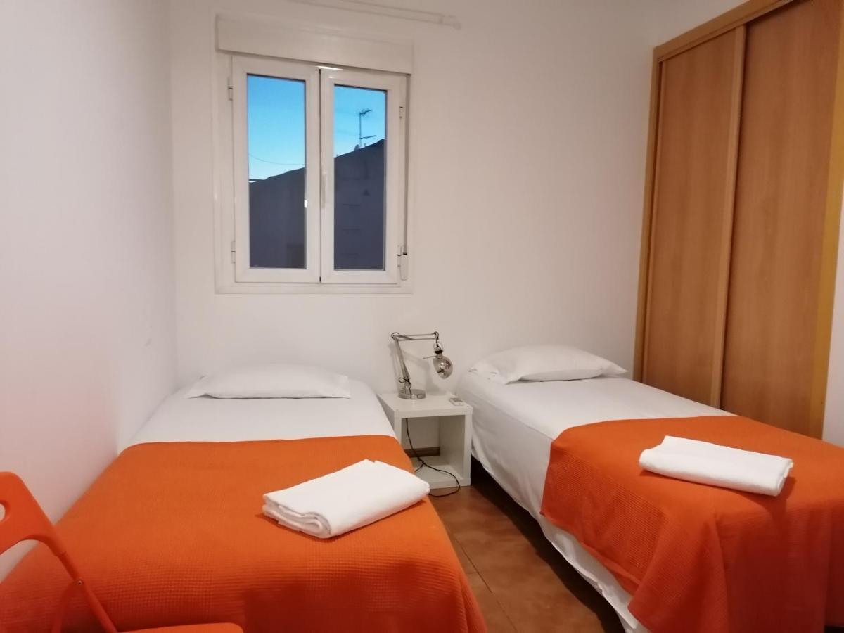 Apartamentos El Puente Madrid Buitenkant foto