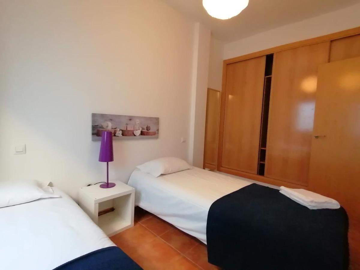 Apartamentos El Puente Madrid Buitenkant foto
