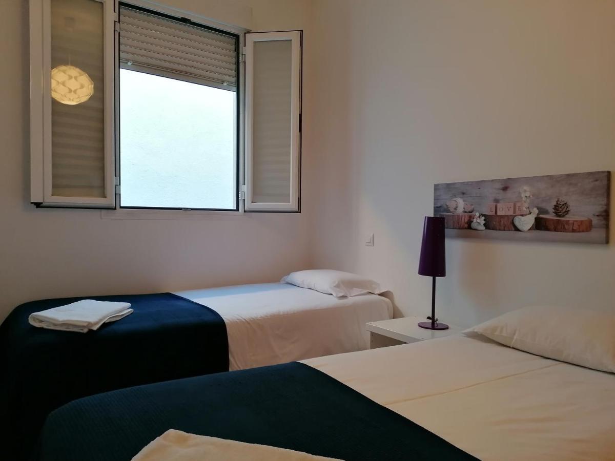 Apartamentos El Puente Madrid Buitenkant foto