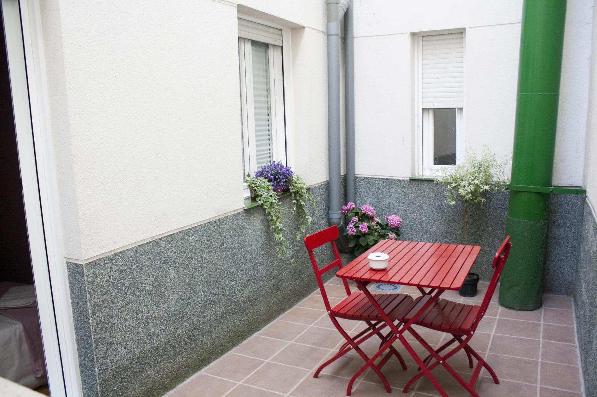 Apartamentos El Puente Madrid Kamer foto