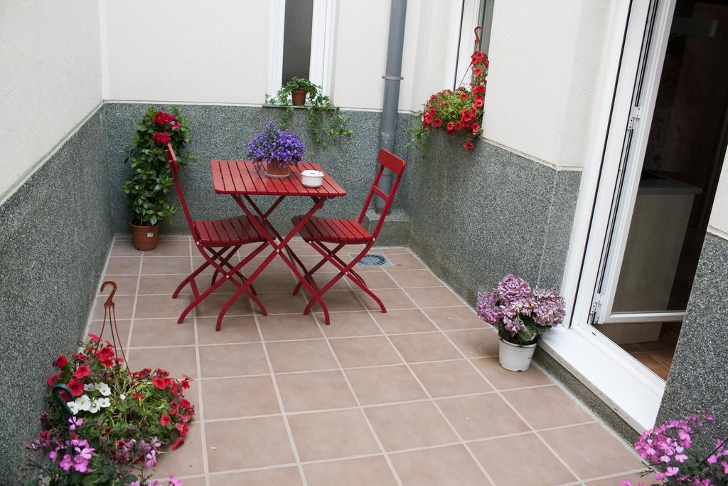 Apartamentos El Puente Madrid Kamer foto