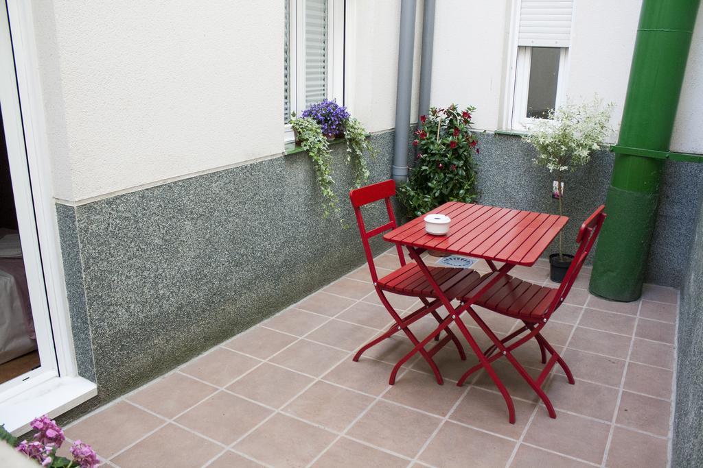 Apartamentos El Puente Madrid Kamer foto